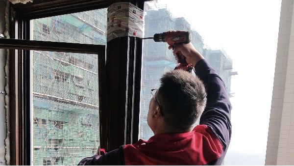 金堂木為淮安金湖濱湖壹號(hào)用戶提供鋁包木門(mén)窗案例