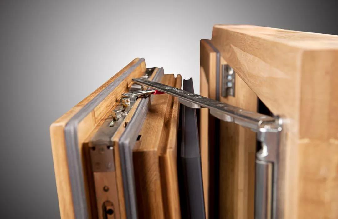 鋁包木窗細節展示