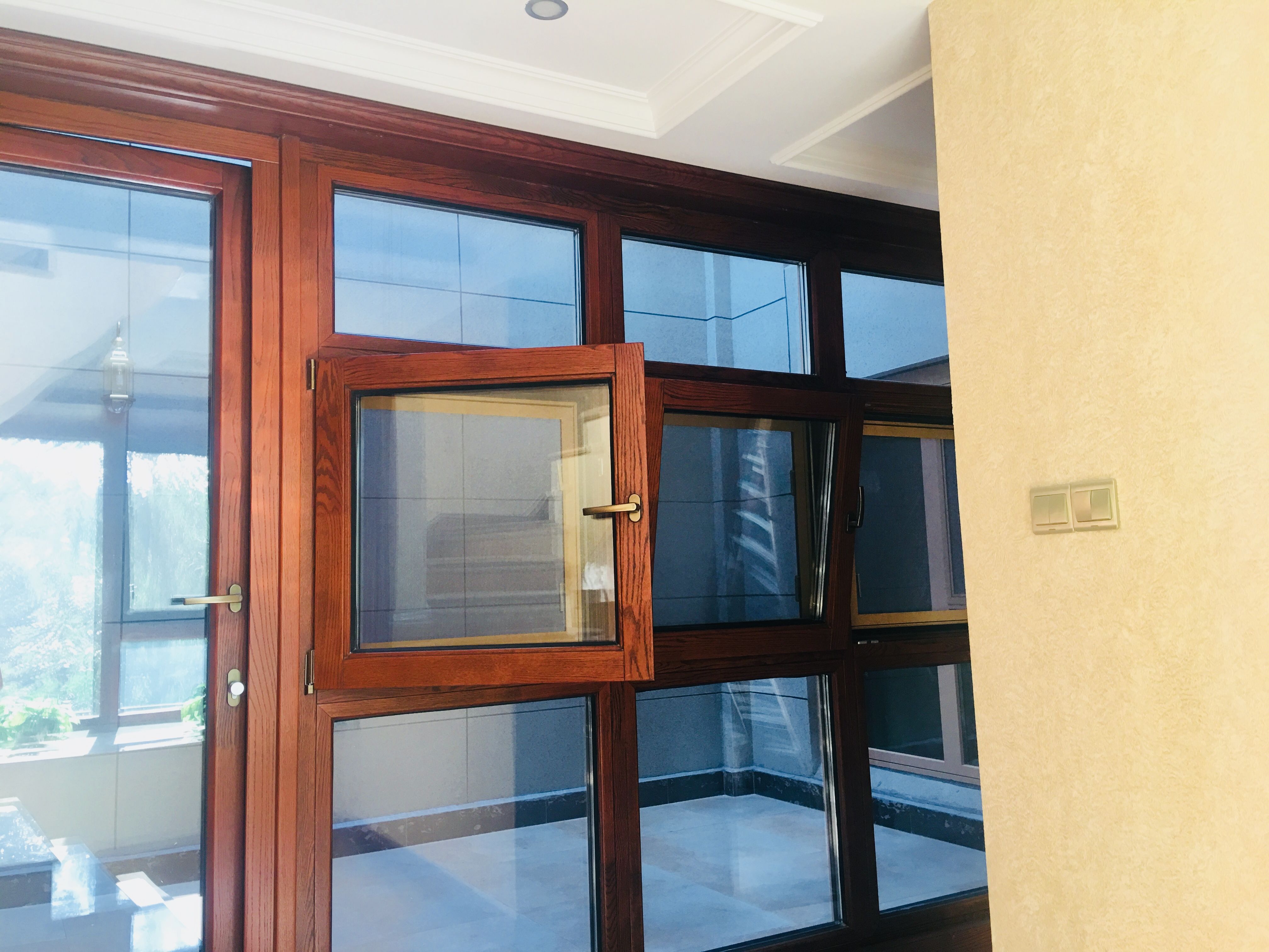 鋁包木門窗實拍