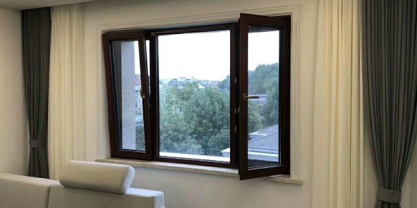 不一樣的定制鋁包木門窗，度過不一樣的溫暖冬天